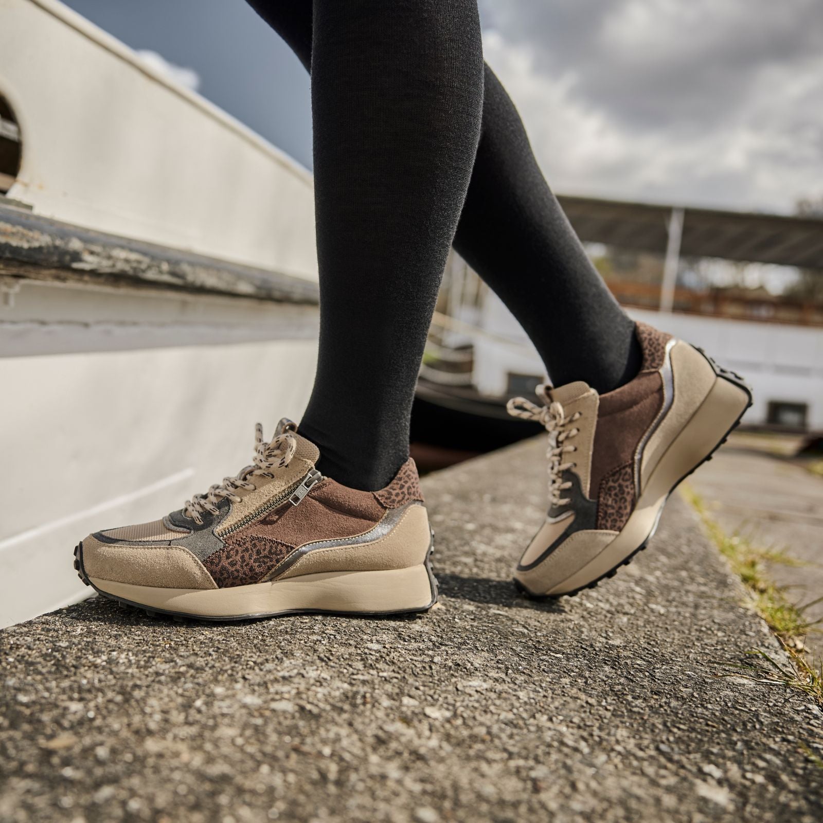 CARMEN CALLIE - BEIGE