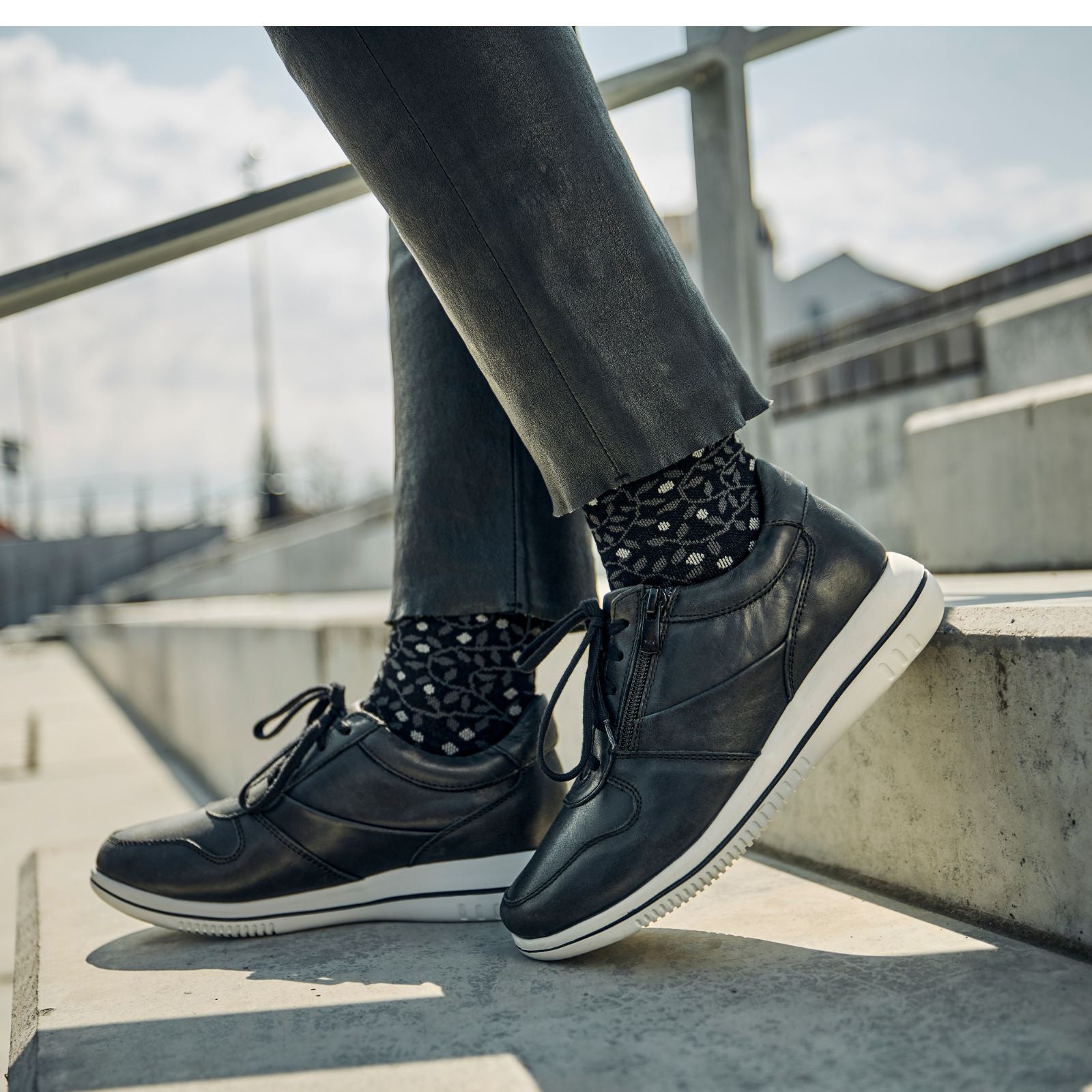 LEAF LIZZA - MARINE BLUE