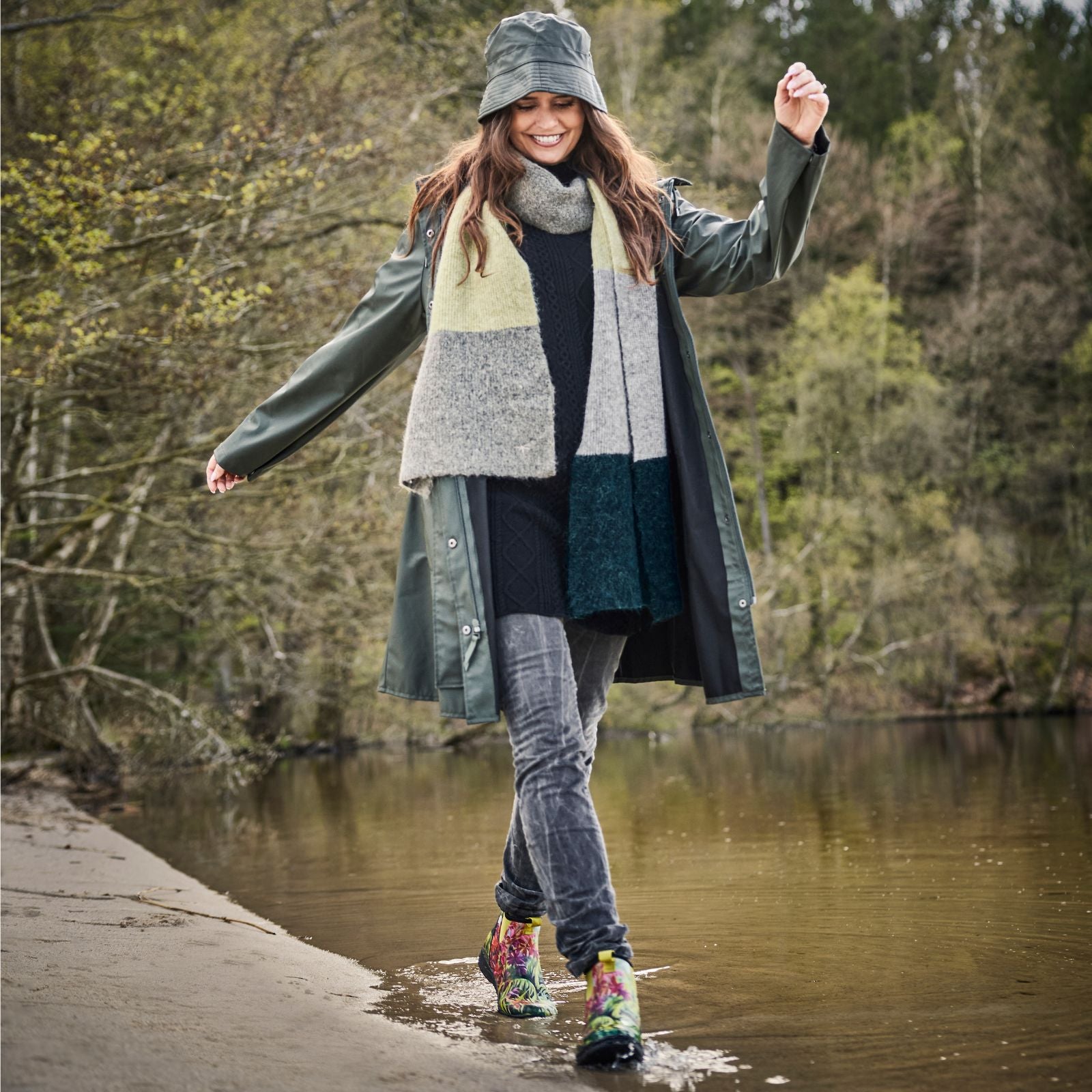 RAIN RAFAELL - HIBISCUS